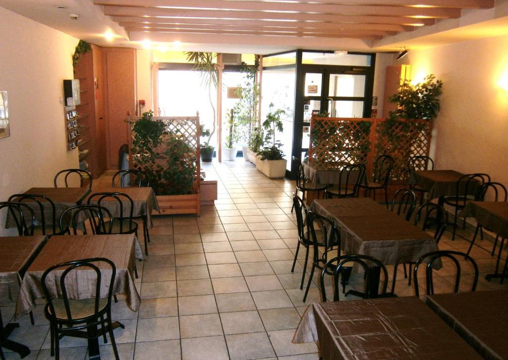 Logis Hotel Saint Jacques 발랑스 외부 사진