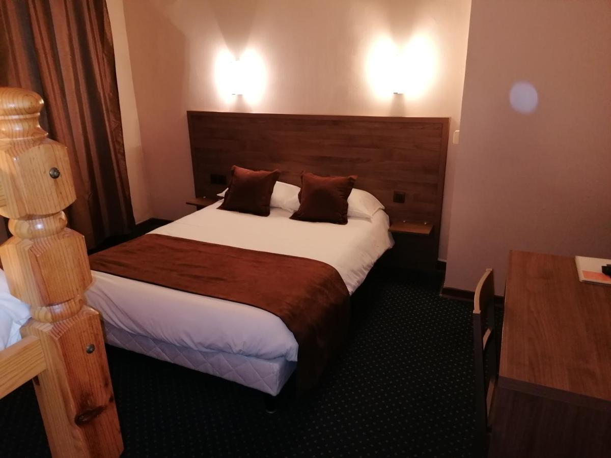 Logis Hotel Saint Jacques 발랑스 외부 사진